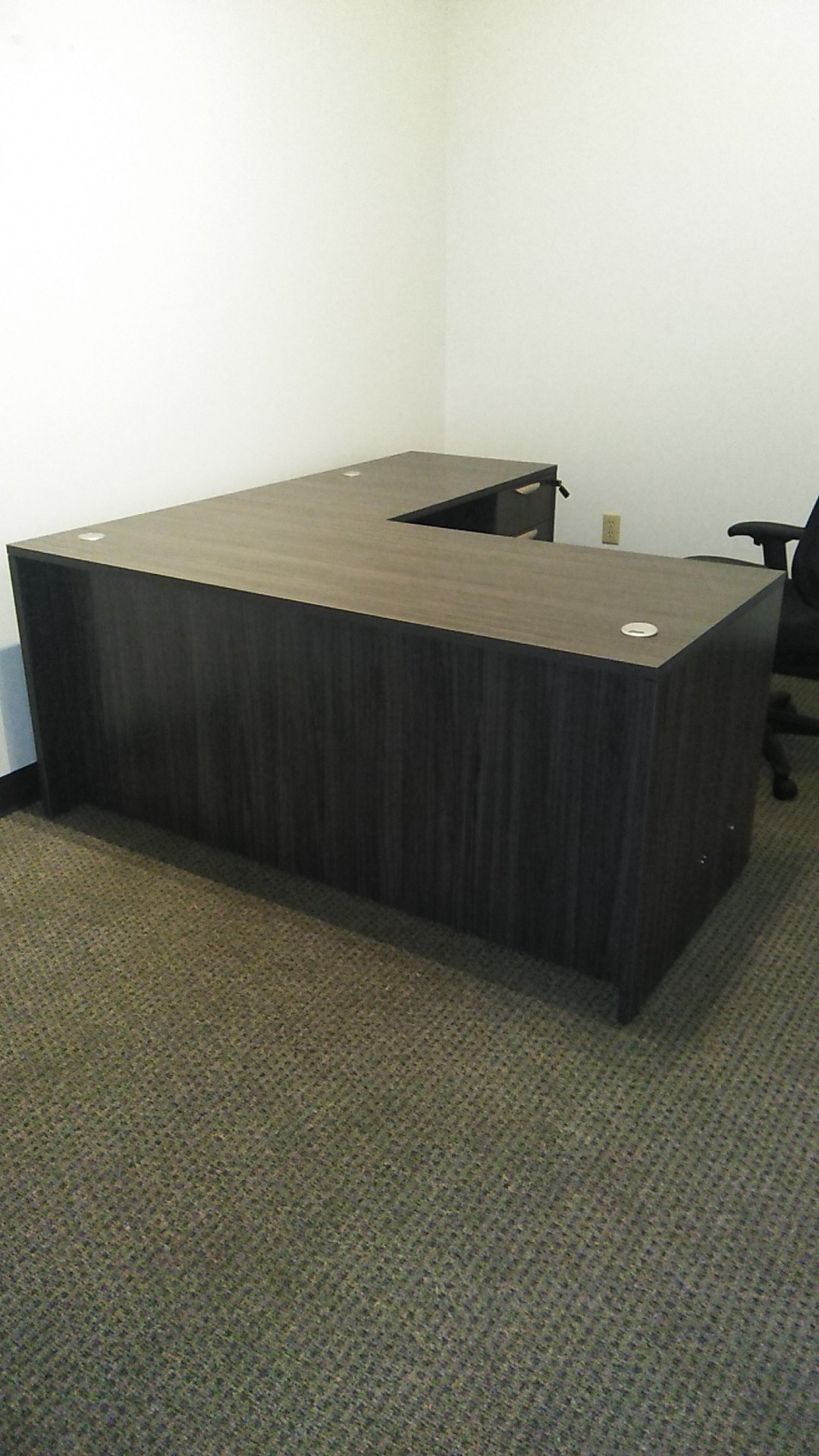 L-shape desk 5.5'x6' gray laminate