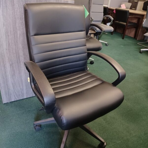 Mid back conference chair black